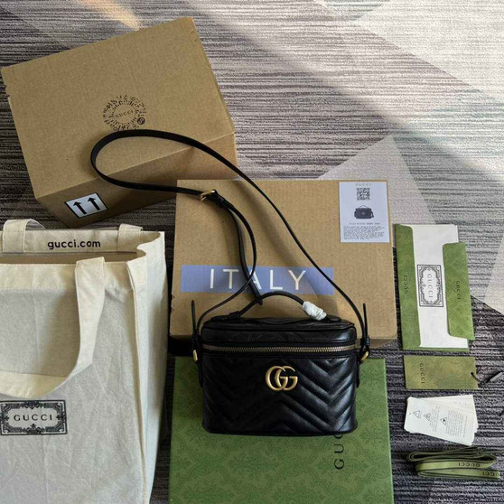Gucci 672253 GG Marmont mini bag Black leather