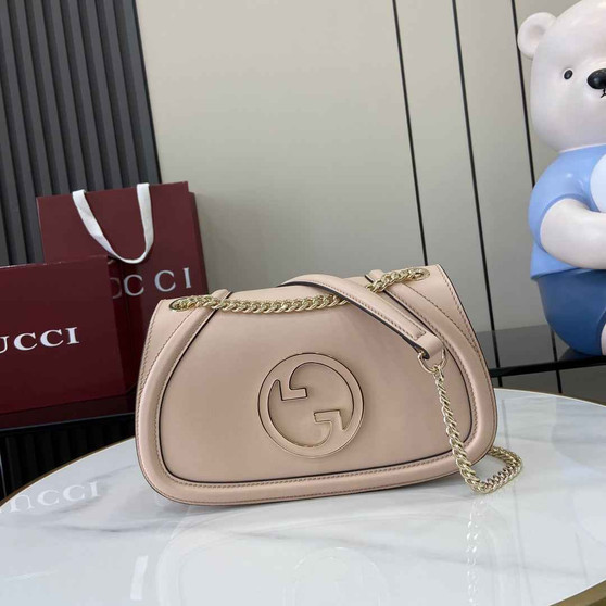 Gucci Blondie small shoulder bag in light pink leather 815715