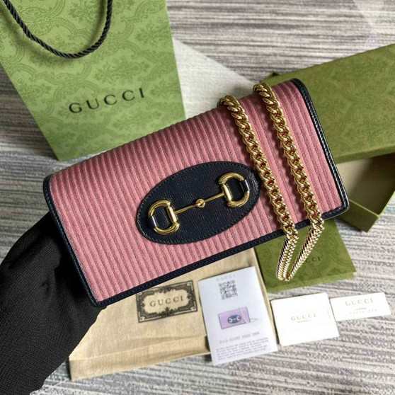 Gucci �?21892 Horsebit 1955 wallet with chain purple