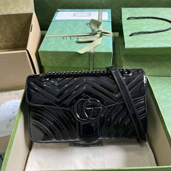 Gucci 443497 GG Marmont small matelassé shoulder bag Black patent