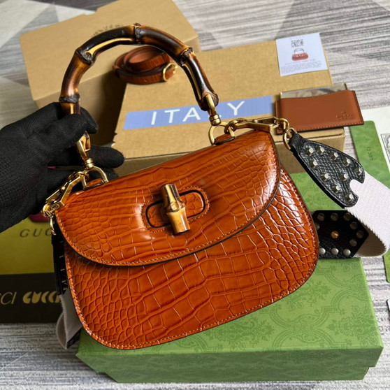 Gucci 675797 Bamboo1947 small top handle bag Crocodile Brown - Default Title - View 1