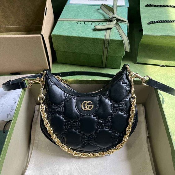 Gucci �?39736 GG Matelassé mini bag in Black leather
