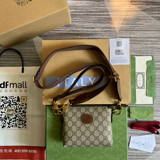 Gucci ‎723306 Messenger bag with Interlocking G Beige Supreme canvas - W16cm x H13.5cm x D3.5cm / Beige GG Supreme canvas - View 1