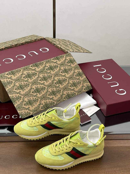 Women's Gucci Re-Motion sneaker �?32918 Acid green