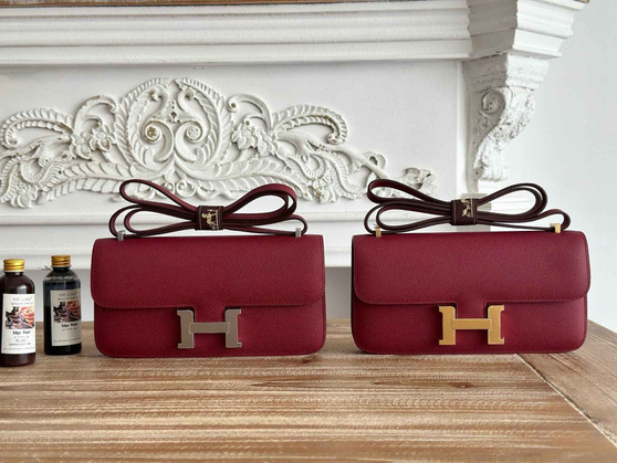Hermès Constance bag in Red Epsom leather H382658 - Gold - View 1