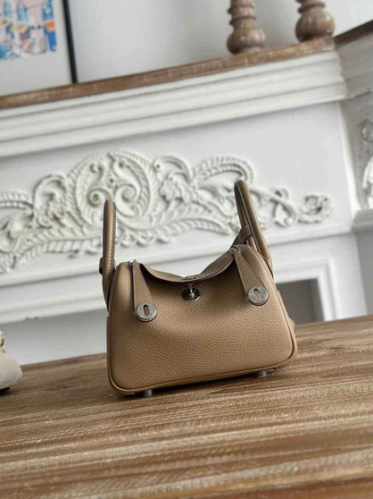 Hermes Lindy Mini Bag Khaki Togo Leather Silver H68635 - Default Title - View 1