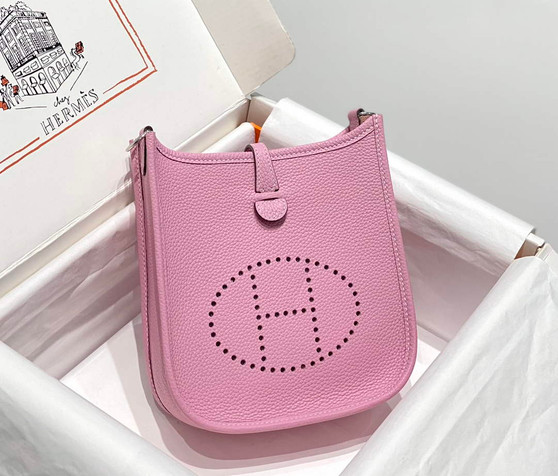 Hermes Mini Evelyne 16 Bag in Taurillon Clemence Leather H069429 - Default Title - View 1