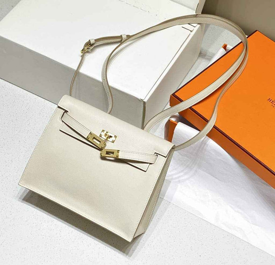 Hermès Kelly Danse II beige Evercolor leather with gold - Default Title - View 1