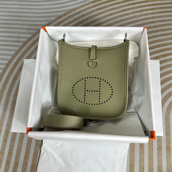 Hermes Evelyne III 17 Green Togo Leather Bag Silver H5615 - Default Title - View 1