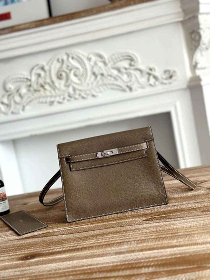 Hermes Kelly Danse Bag Leather 202547 - Default Title - View 1