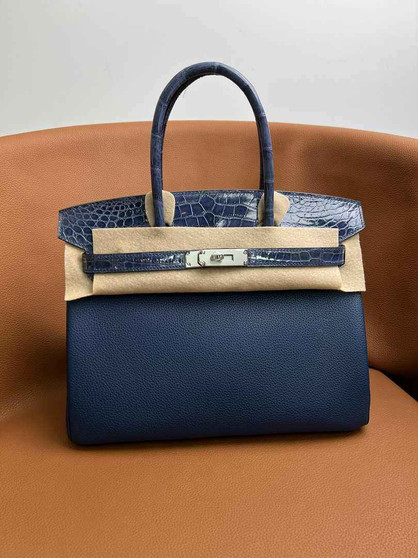 Hermès Birkin Bag Navy Blue Crocodile Togo Gold Hardware H8605 - W25×H20×D13cm - View 1