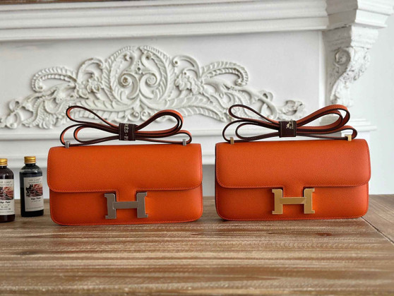 Hermès Constance bag in Orange Epsom leather H382699 - Gold - View 1