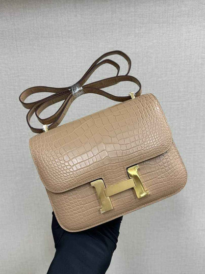 Hermes Constance Crocodile Leather Apricot Gold H282273 - 19cm - View 1