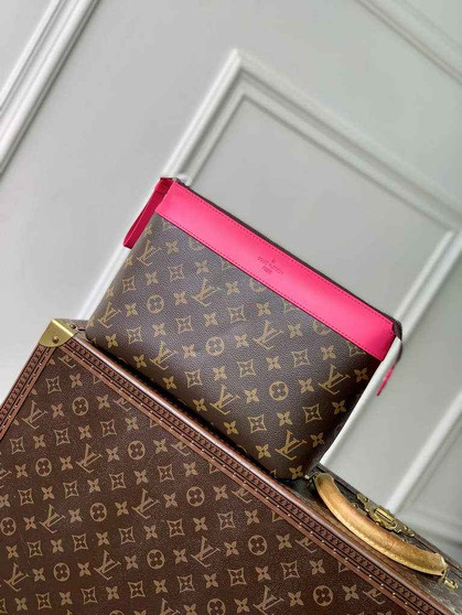 Louis Vuitton Pochette Voyage Souple Bag M13356