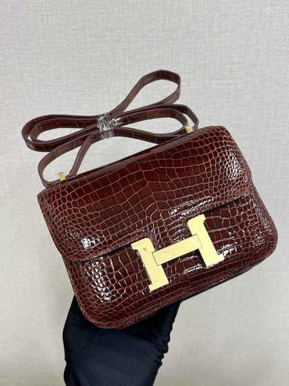 Hermes Constance Crocodile Leather Brown Gold H282268 - 19cm - View 1