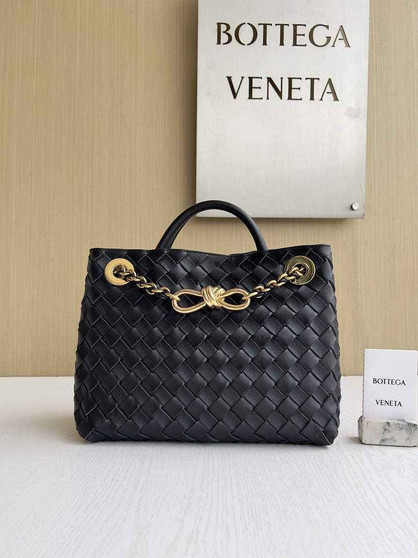 Bottega Veneta Small Andiamo Chain 786008 Lambskin Black