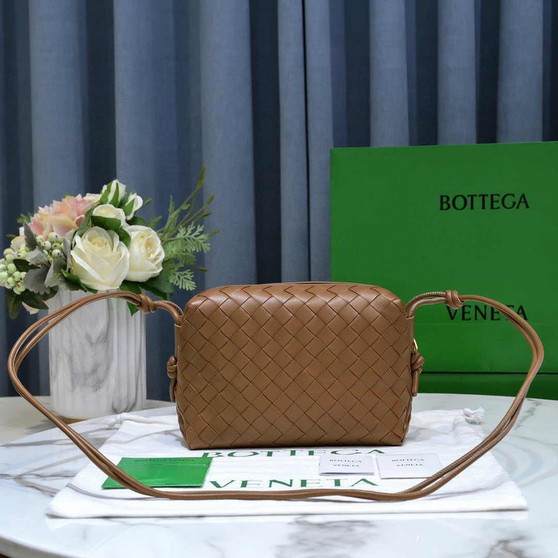 Bottega Veneta Small Loop Camera Bag 723548 Tan Intrecciato leather