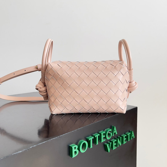 Bottega Veneta Top Handle Loop Bag 796615 in Pink