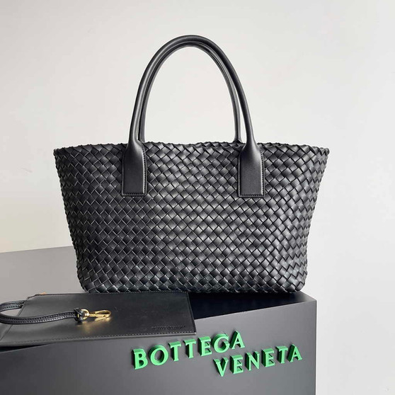 Bottega Veneta Medium Cabat Bag 608810 lambskin leather Black