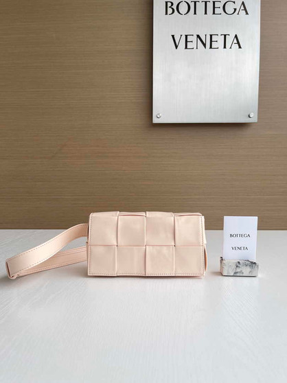Bottega Veneta Cassette Belt Bag 651053 Lambskin Light Pink