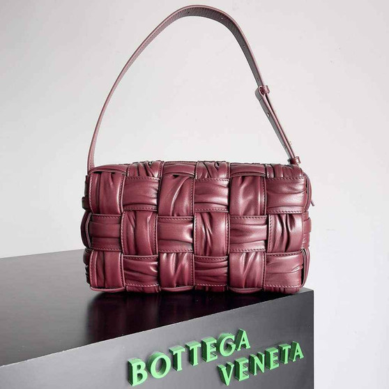 Bottega Veneta BV 717090 Brick Cassette In Wine Red