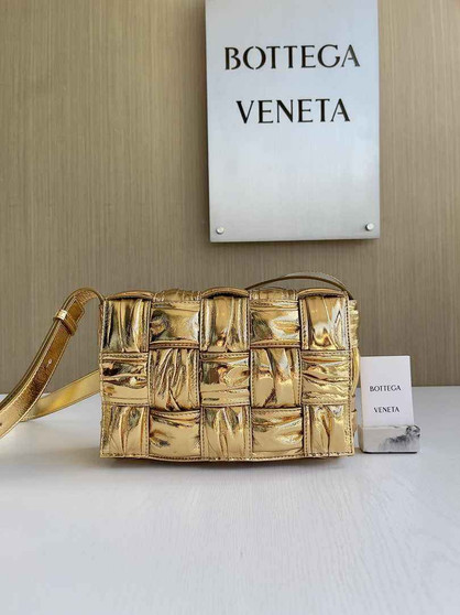 Bottega Veneta Cassette Bag 717089 Calfskin Gold