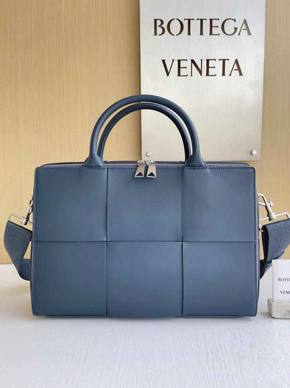 Bottega Veneta Arco Briefcase 680120 Intreccio leather Blue