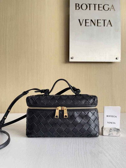 Bottega Veneta Bang Bang Vanity Case 789109 Black