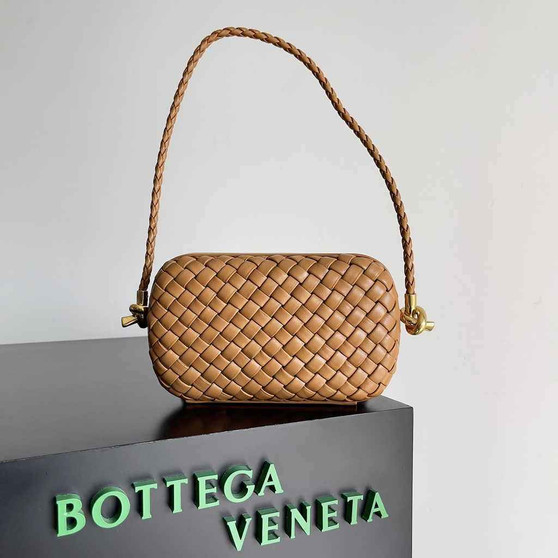 Bottega Veneta Knot With Chain 717623 Brown Lambskin