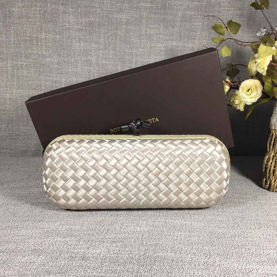 Bottega Veneta Stretch Box Knot 754783 Beige