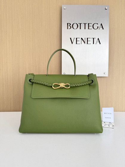 Bottega Veneta Medium Ciao Ciao 817231 in Green Calfskin