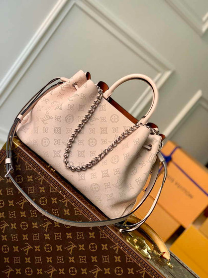 Louis Vuitton Bella Tote M59200 Pink Mahina Calfskin