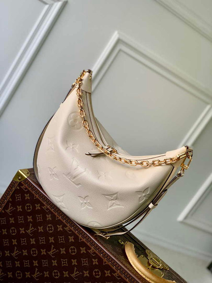 Louis Vuitton Loop Hobo M46739 Cream Monogram Leather