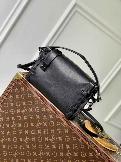 Louis Vuitton Side Trunk MM M24309 Black leather - Default Title - View 1