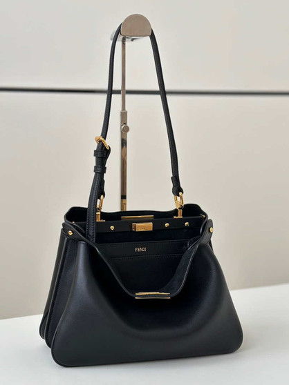Fendi Peekaboo Soft Small Leather Black 8BN365