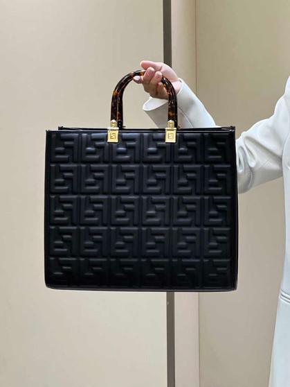 Fendi Sunshine Medium Bag 8BH386 Black leather shopper