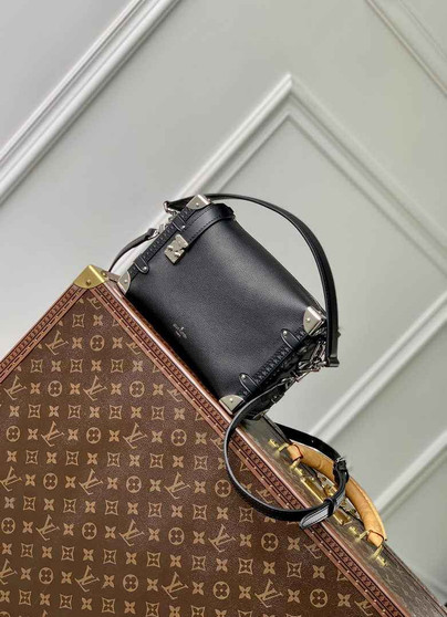Louis Vuitton Side Trunk MM M25160 Black leather - Default Title - View 1