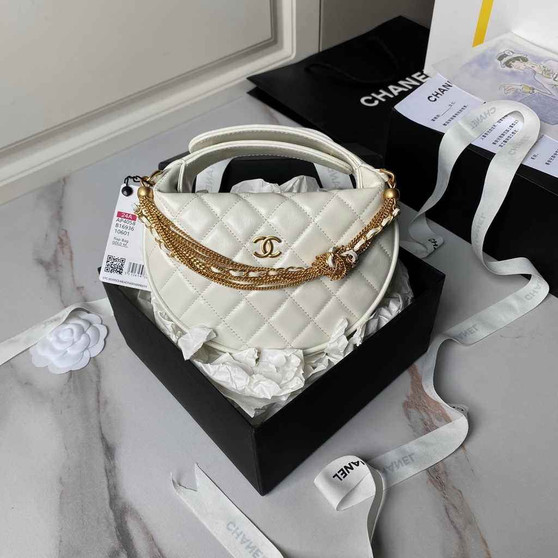 Chanel Pouch AP4058 White Shiny crumpled calfskin - Default Title - View 1