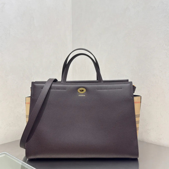 Burberry Medium Cotswolds Tote in Hazel Coffee 81113371