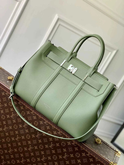 Louis Vuitton Georges Tote MM Bag M23154 green calfskin leather