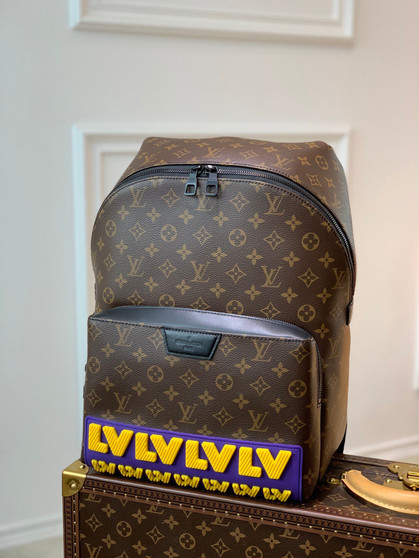Louis Vuitton M57965 Discovery Backpack Monogram Canvas