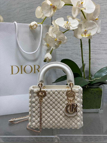 Mini Lady Dior Bag M0505 White Lambskin M910