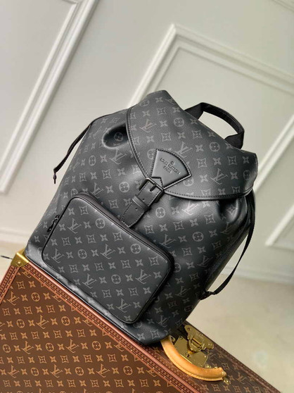 Louis Vuitton Montsouris Backpack M46683 Monogram Canvas