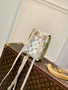 Louis Vuitton LV M81351 Tiny Backpack Monogram Empreinte Leather - 13 x 19 x 8 cm / Green - View 2