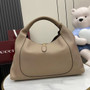 Gucci Softbit maxi shoulder bag, ‎837466 in apricot leather