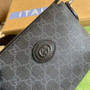 Gucci �?23306 Messenger bag with Interlocking G Black Supreme canvas