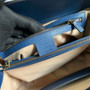 Gucci �?78842 Diana medium tote bag in navy blue leather