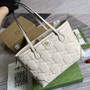 Gucci �?31685 GG Matelassé leather medium tote white leather