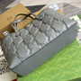Gucci �?31685 GG Matelassé leather medium tote gray leather