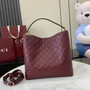 Gucci GG Emblem medium bucket bag �?15103 in red leather